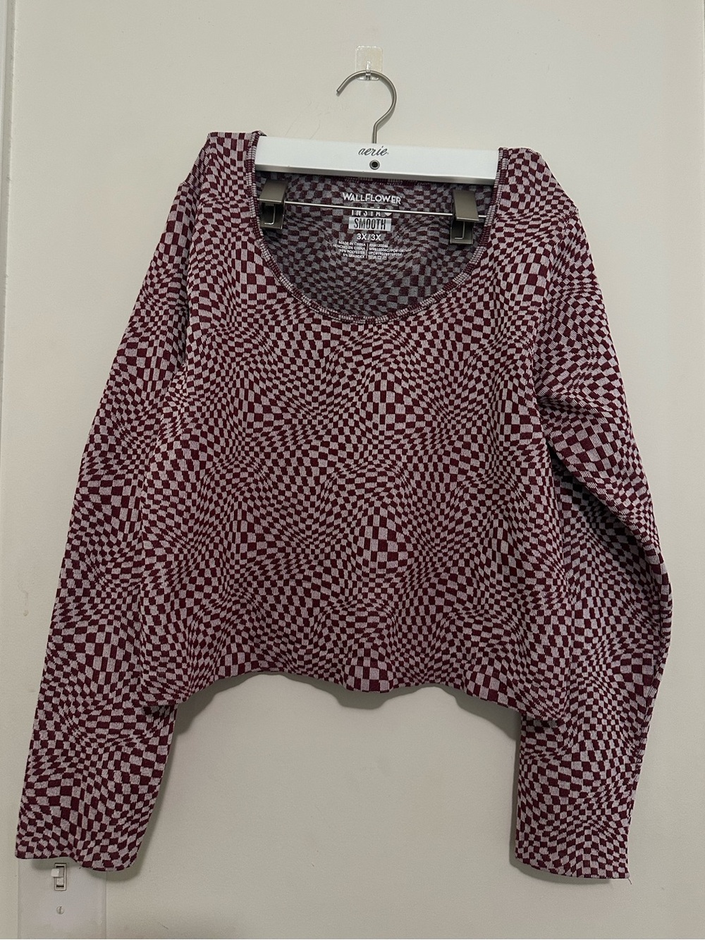 Wavy checkered print LS crop